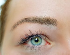 Microblading Fur Die Augenbrauen Behandlung In Wien Rt Tiefenbacher